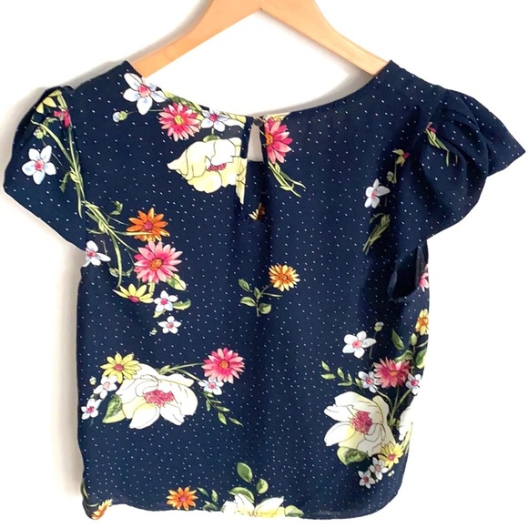 Crescent & Willough Floral flutter cap sleeve blouse, Size L - Picture 6 of 8